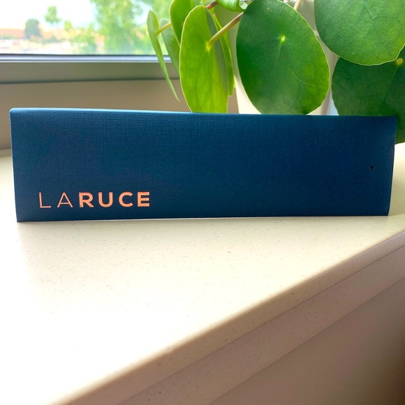 Laruce Beauty Lim. Ed. 3-Piece Editorial Bundle - Picture 3 of 5